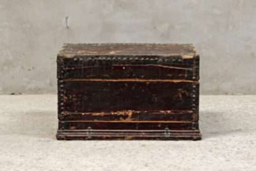 Picture of ANTIQUE BOX